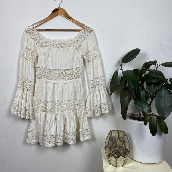 Free People Dresses & Skirts - Free People Bell Sleeve Cotton Crochet Dress